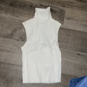White Zara turtleneck tank